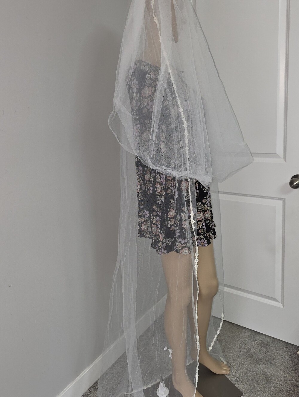 Vintage 1960-70's Juliet Bridal Ivory Lace Bow Veil Headpiece Romance Cathedral - Picture 5 of 16
